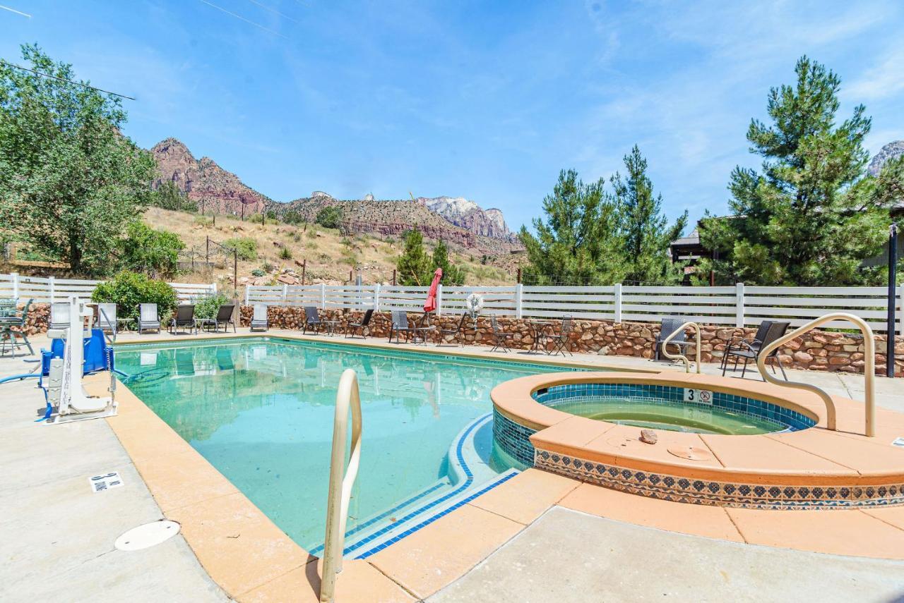 Pioneer Lodge Zion National Park-Springdale Exterior photo