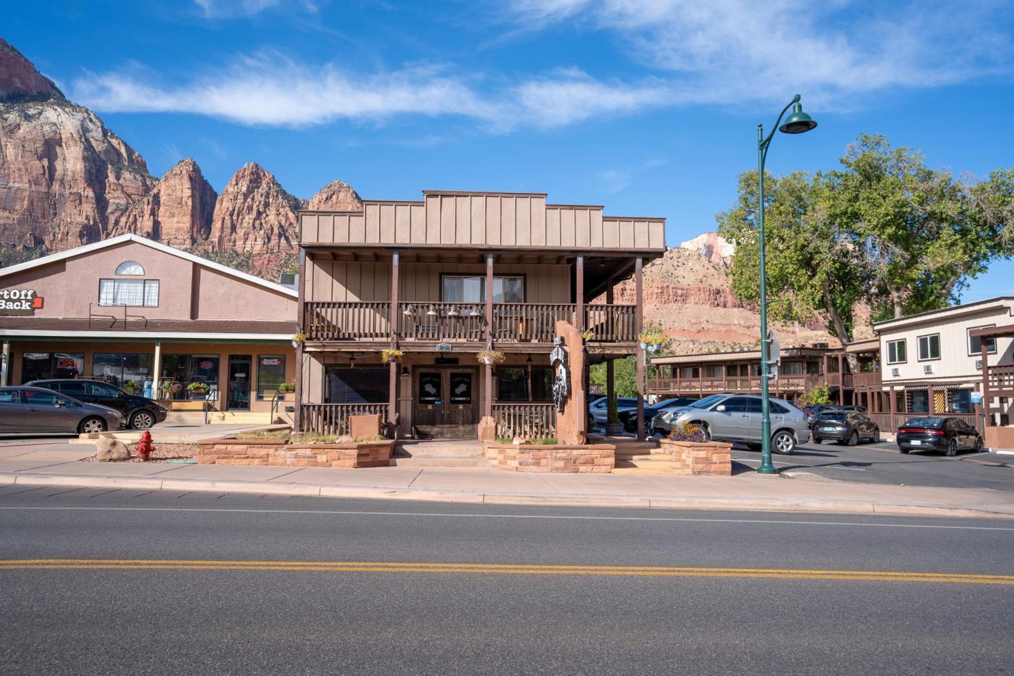 Pioneer Lodge Zion National Park-Springdale Exterior photo