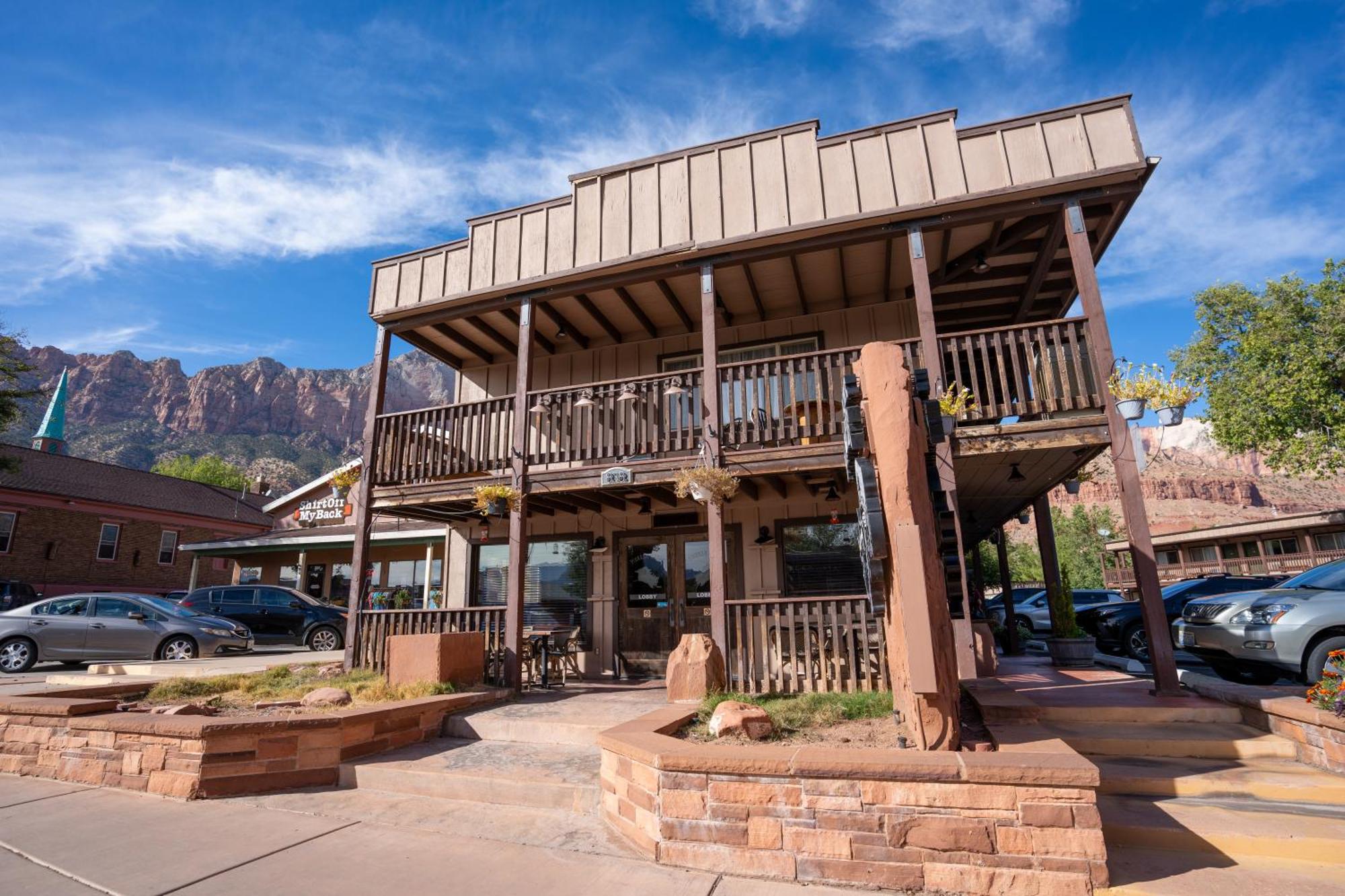 Pioneer Lodge Zion National Park-Springdale Exterior photo